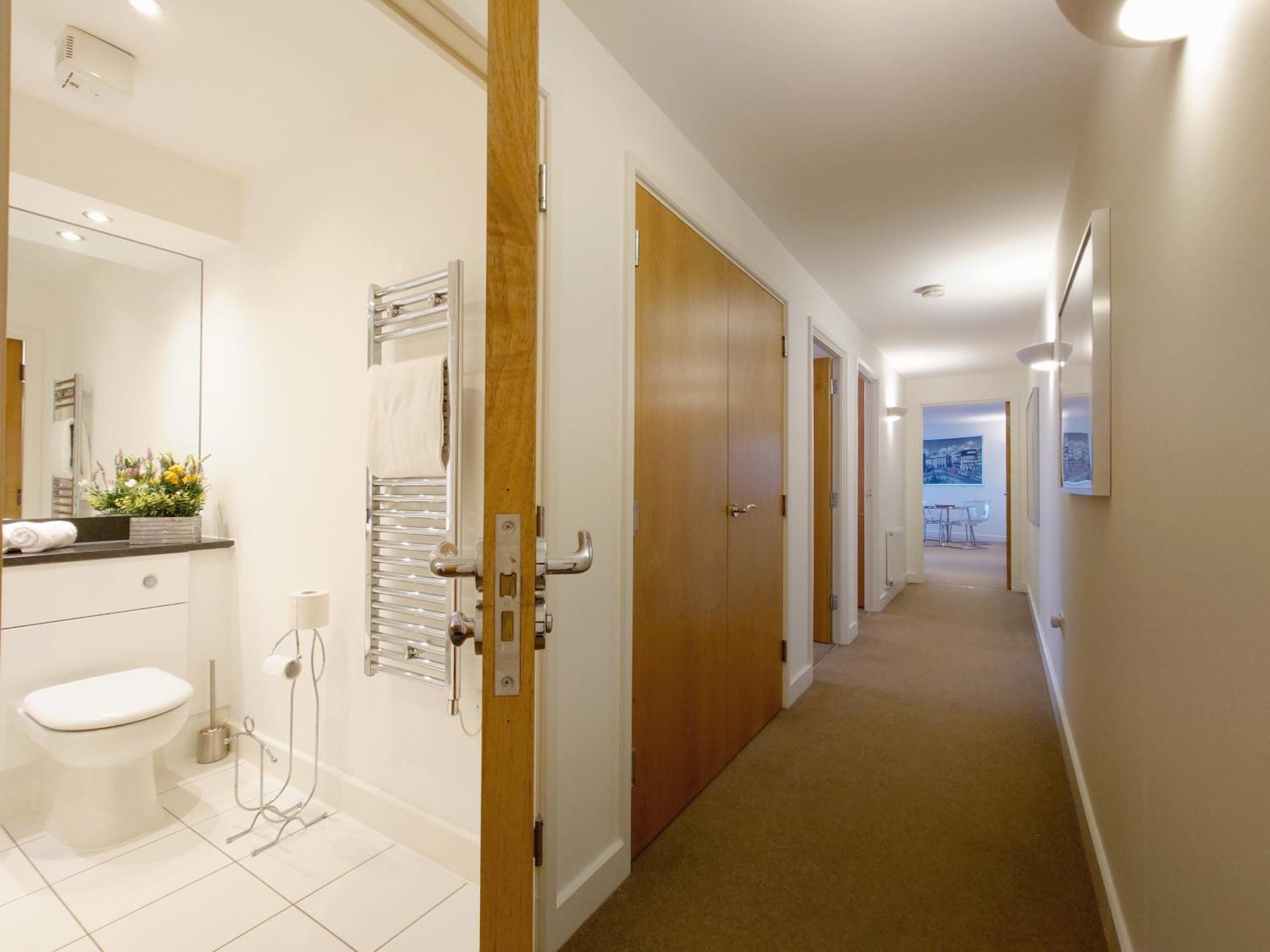 London Excel Stays - Three Bed Serviced Apartment Exteriör bild