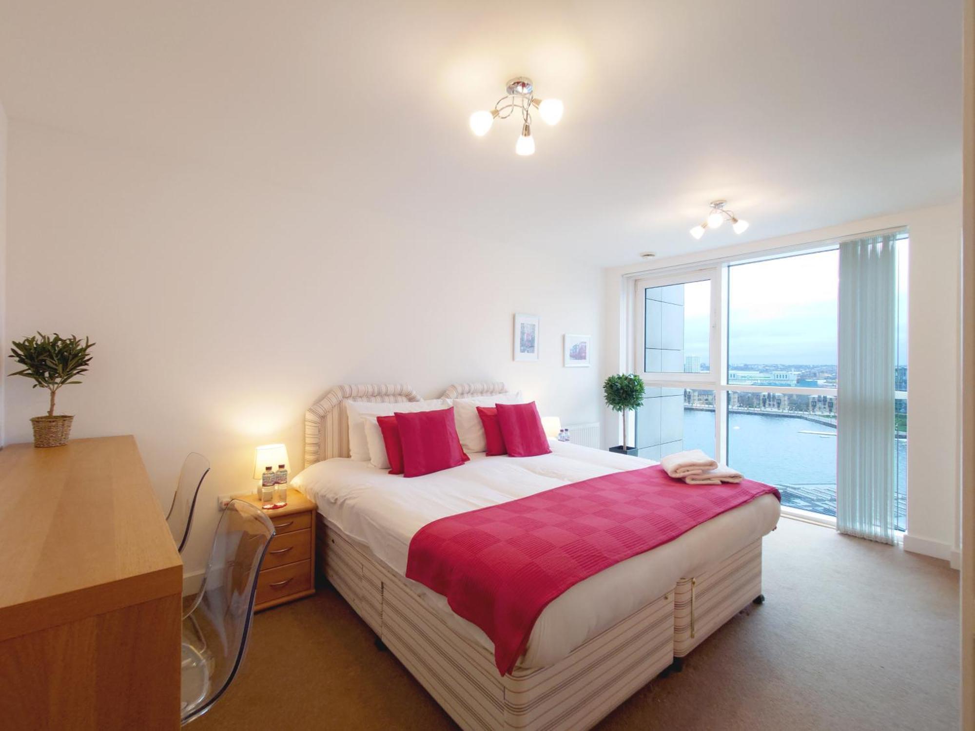 London Excel Stays - Three Bed Serviced Apartment Exteriör bild